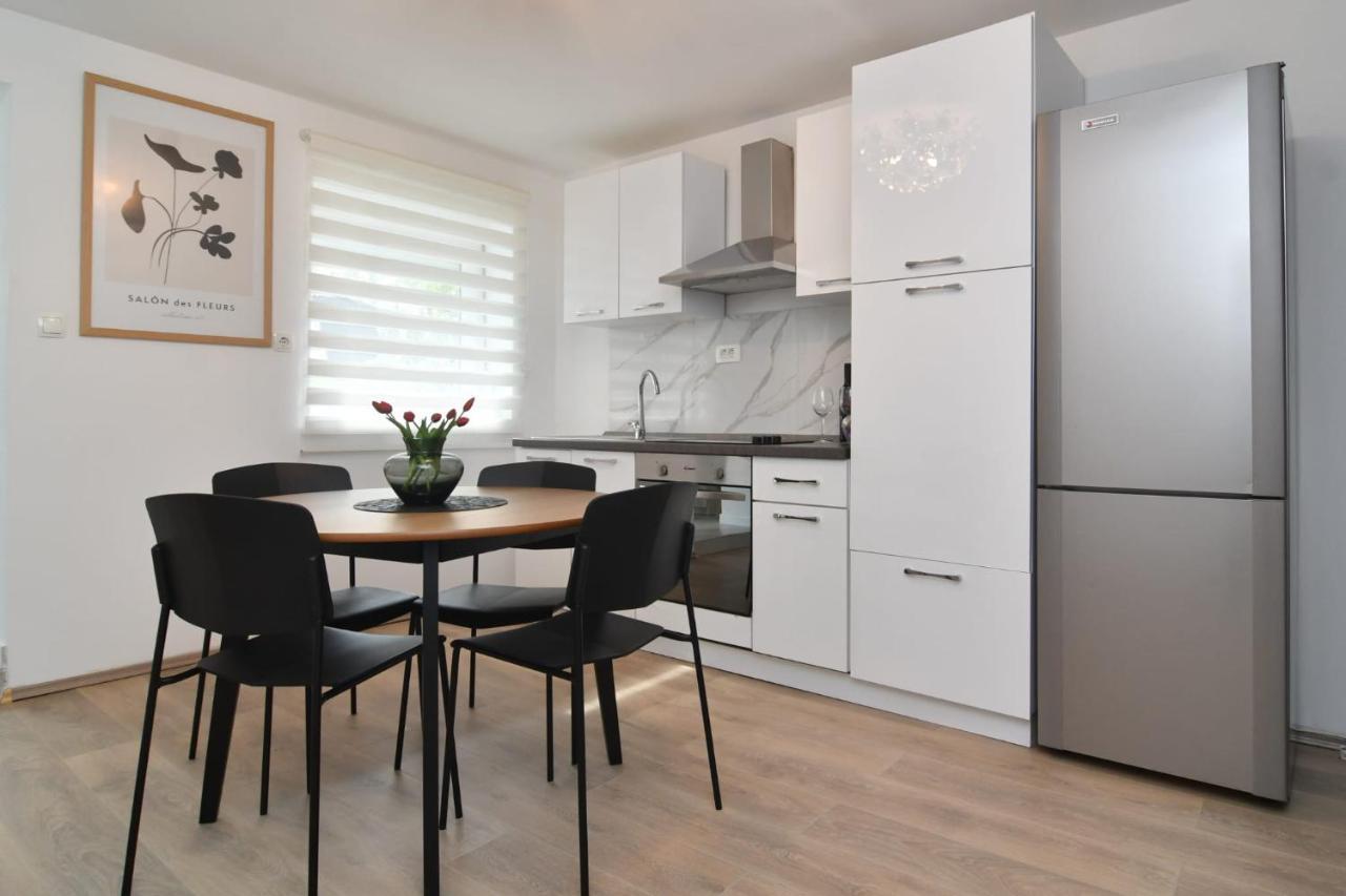 Apartman Gluic Sinj Extérieur photo