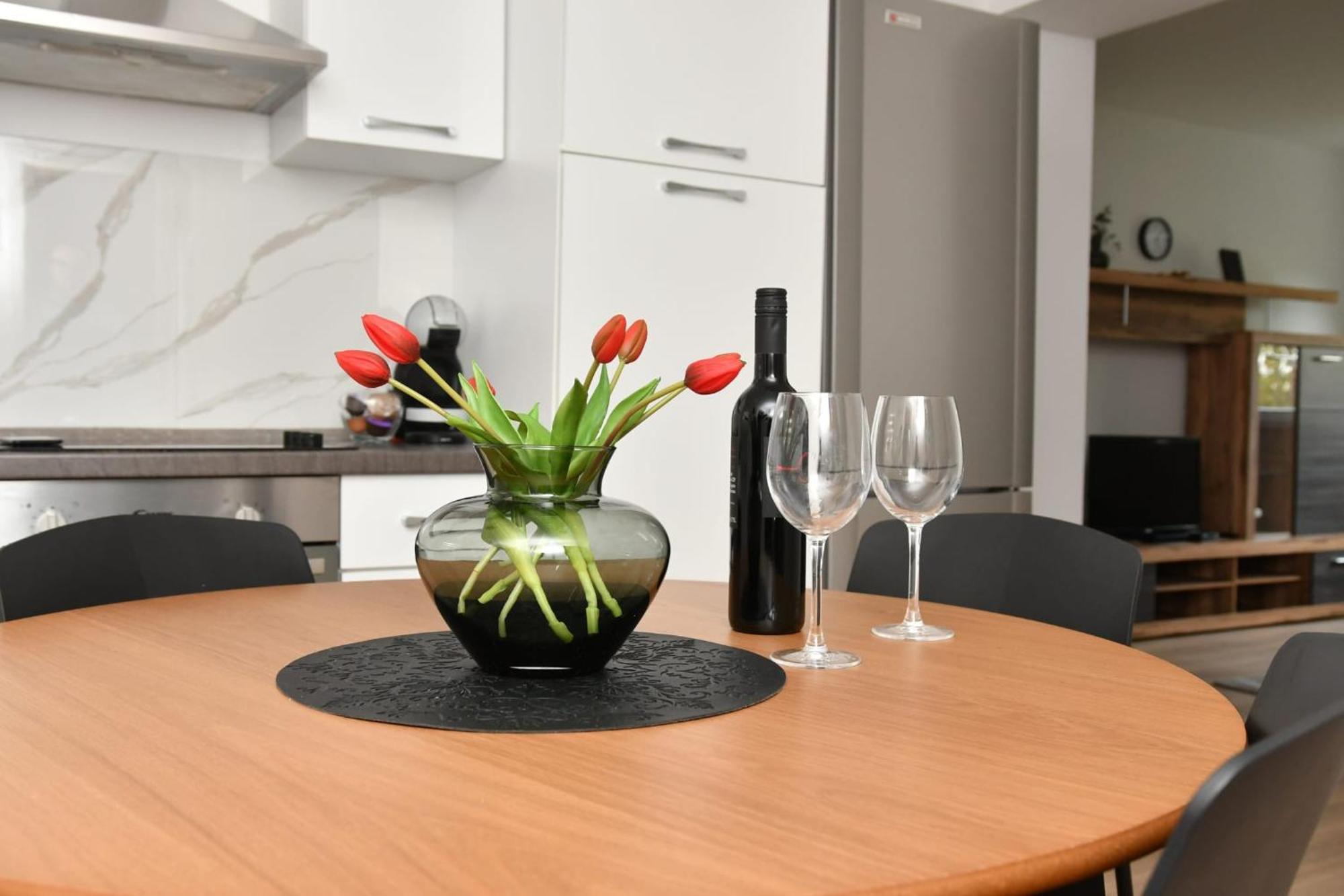 Apartman Gluic Sinj Extérieur photo
